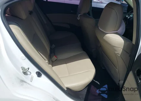 2016 Acura Ilx Premium Package/Technology Plus Package z USA, uszkodzony, nr VIN 19UDE2F7XGA016425